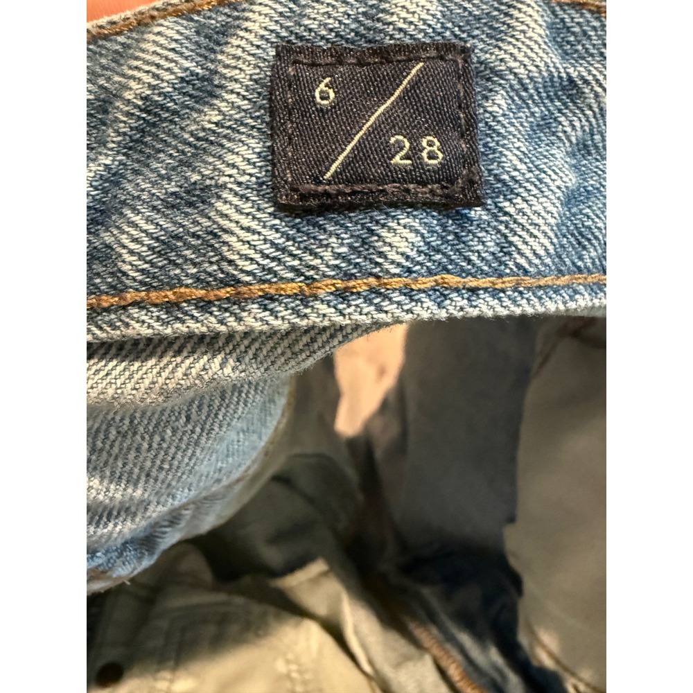 Lucky Brand Womens Distressed Denim Shorts Light Wash Raw Hem Size 6 28 Mid Rise - Picture 7 of 9